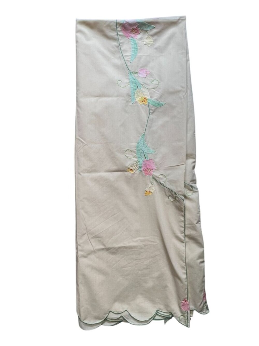 Vintage Handmade Beige Cotton Applique Tablecloth Floral Scalloped Edge Retro
